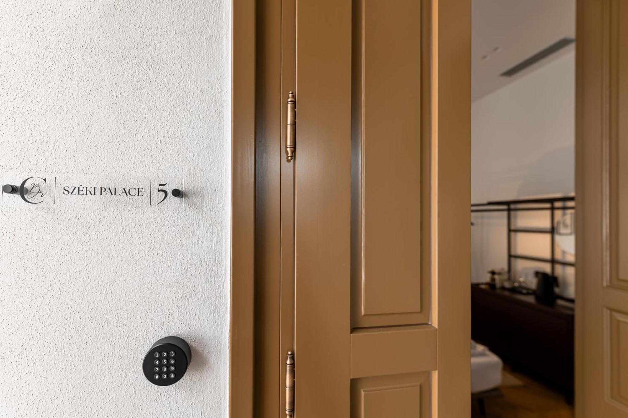 Catalog Boutique Rooms Cluj-Napoca Ngoại thất bức ảnh